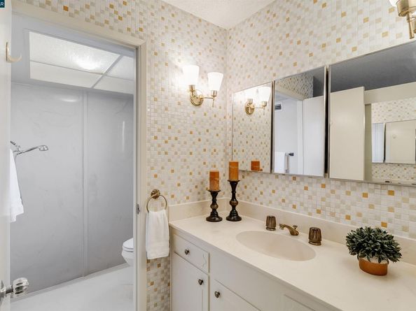 1856 Carriage Dr, Walnut Creek CA 94598