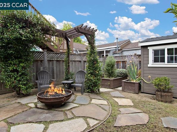 1613 Stanton St, Alameda CA 94501