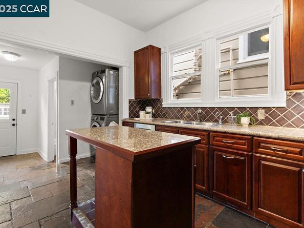 1613 Stanton St, Alameda CA 94501