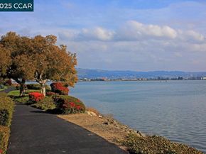 1613 Stanton St, Alameda CA 94501