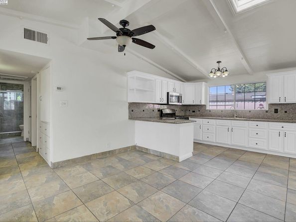 2675 Leeward St, Hayward CA 94545