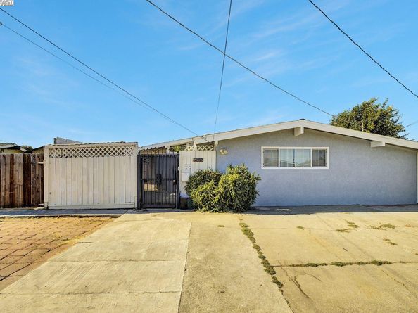 2675 Leeward St, Hayward CA 94545