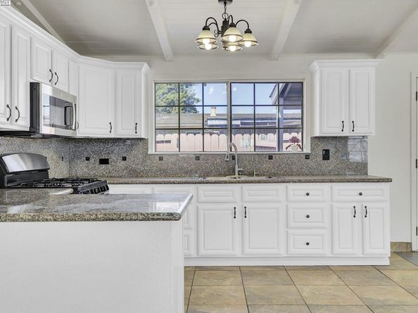 2675 Leeward St, Hayward CA 94545