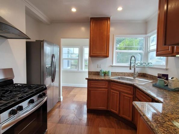 3504 68Th Ave, Oakland CA 94605