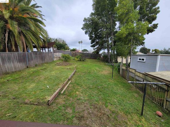 3504 68Th Ave, Oakland CA 94605