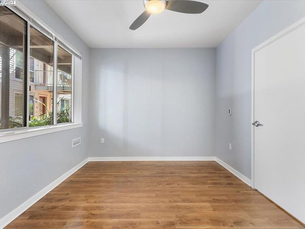 340 29th Ave. 207, Oakland CA 94601