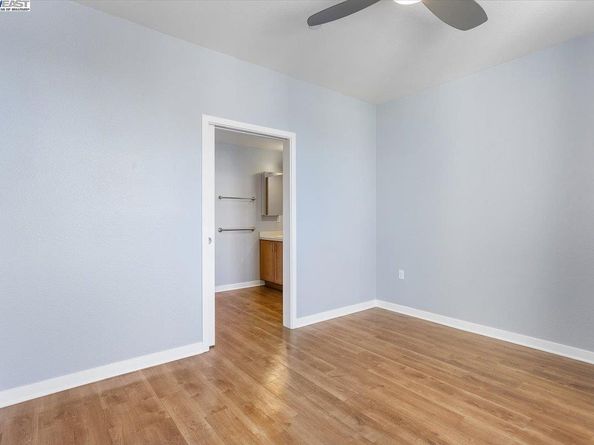 340 29th Ave. 207, Oakland CA 94601