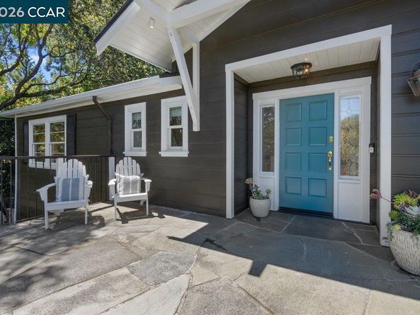 59 El Toyonal, Orinda CA 94563