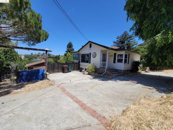 27030 Parkside Dr