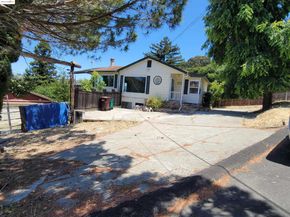 27030 Parkside Dr, Hayward CA 94542