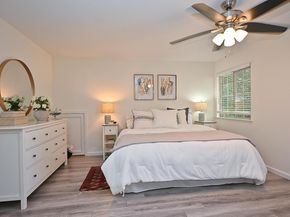 15 El Portal Ct, Clayton CA 94517