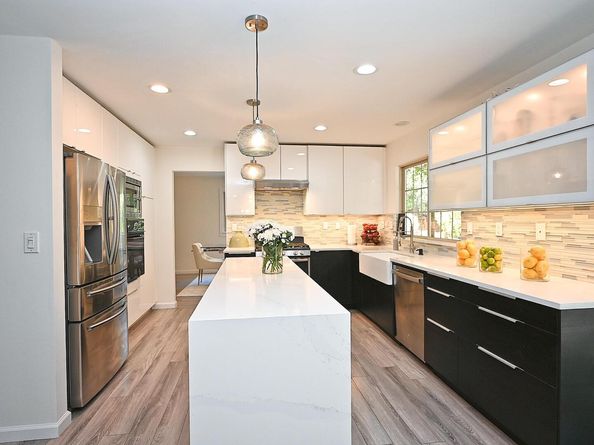 15 El Portal Ct, Clayton CA 94517