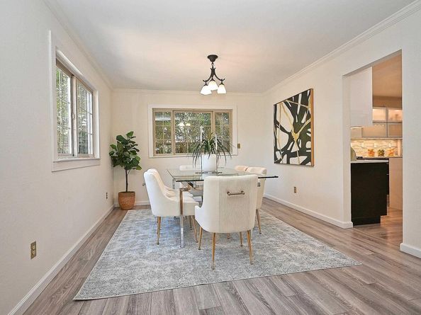 15 El Portal Ct, Clayton CA 94517