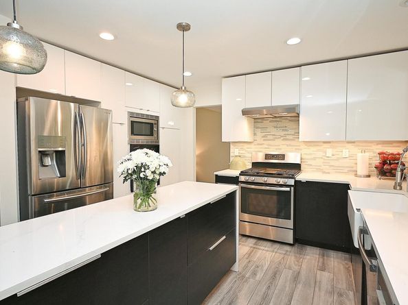 15 El Portal Ct, Clayton CA 94517