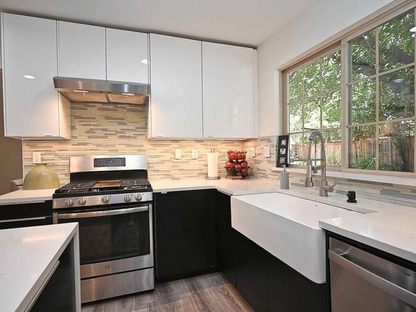 15 El Portal Ct, Clayton CA 94517