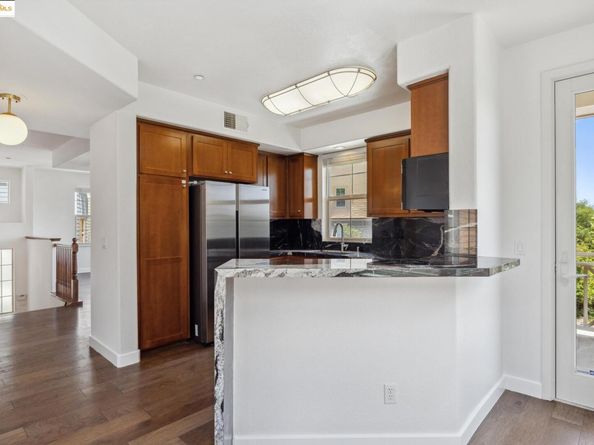 6100 Old Quarry Loop, Oakland CA 94605