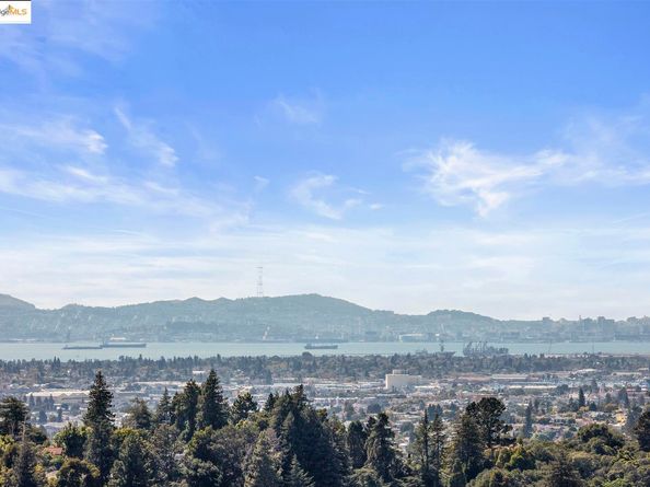 6100 Old Quarry Loop, Oakland CA 94605