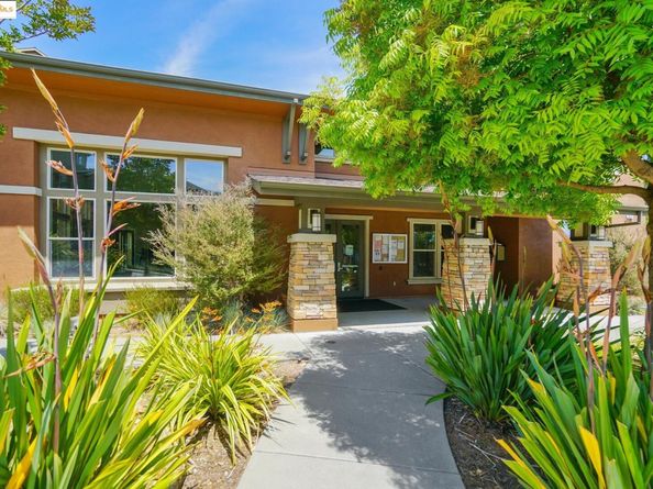 6100 Old Quarry Loop, Oakland CA 94605