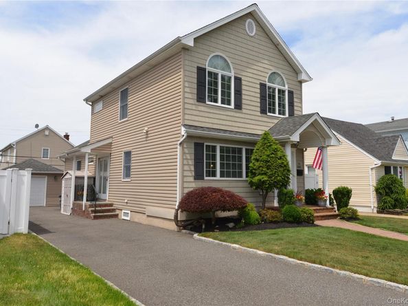2698 Rosebud Avenue, Merrick NY 11566