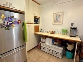 213-02 75th Avenue 4E, Bayside NY 11364