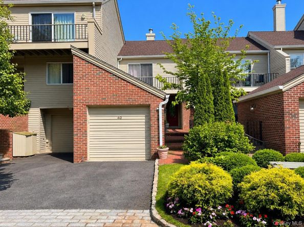 40 Waterside Close, Eastchester NY 10709