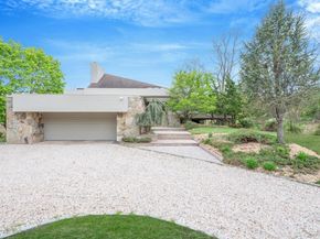 5 Kew Court, Northport NY 11768