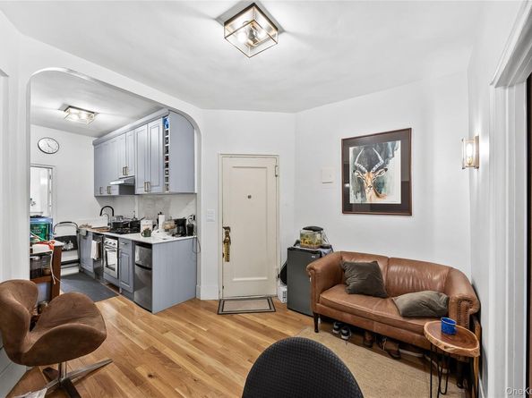228 W 17th Street 2A, New York (Manhattan) NY 10011