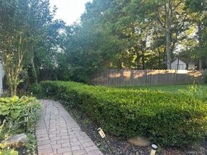 26 Fallen Leaf Road, Holbrook NY 11741