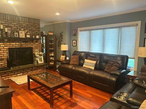 26 Fallen Leaf Road, Holbrook NY 11741