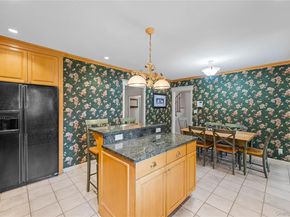 67 Raymond Place, Hewlett NY 11557