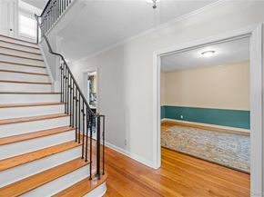 67 Raymond Place, Hewlett NY 11557