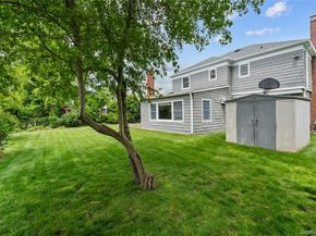 67 Raymond Place, Hewlett NY 11557