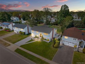 1059 Denton Avenue, Manhasset Hills NY 11040