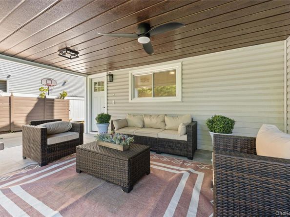 1059 Denton Avenue, Manhasset Hills NY 11040