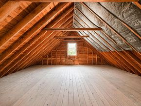 108 Ketewamoke Avenue, Babylon NY 11702