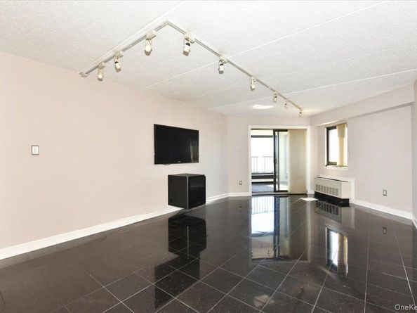 725 Miller Avenue 218, Freeport NY 11520