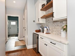 28 Red Oak Place, Massapequa NY 11758