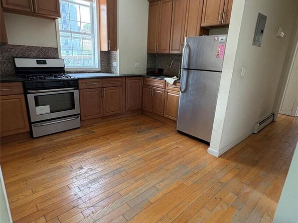 7 E 181st Street, Bronx NY 10453
