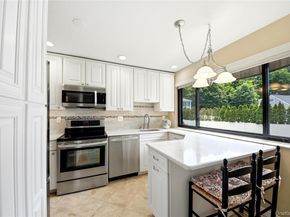 11 Rockhagen Road, Thornwood NY 10594
