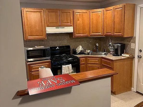 584 8th Street, West Hempstead NY 11552