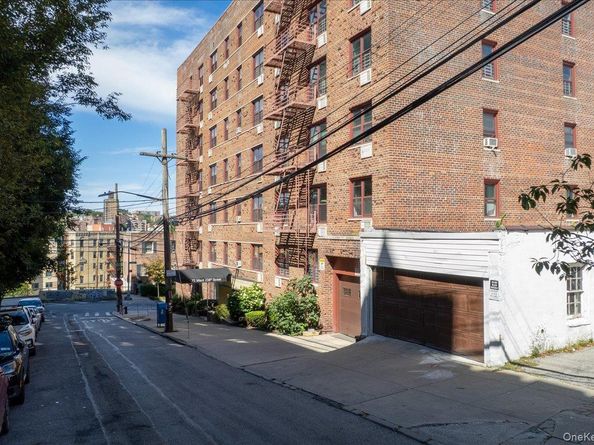 75 W 238th Street 2D, Bronx NY 10463