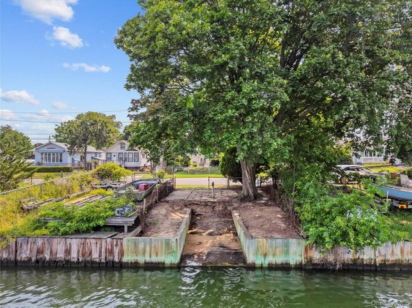 81 Wilson Avenue, Amityville NY 11701