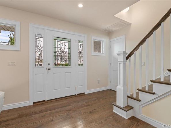 2548 Ocean Avenue, Seaford NY 11783