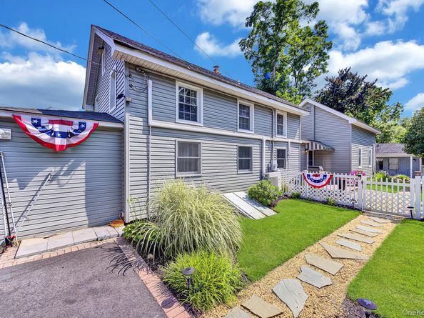 1116 Montauk Highway, Oakdale NY 11769