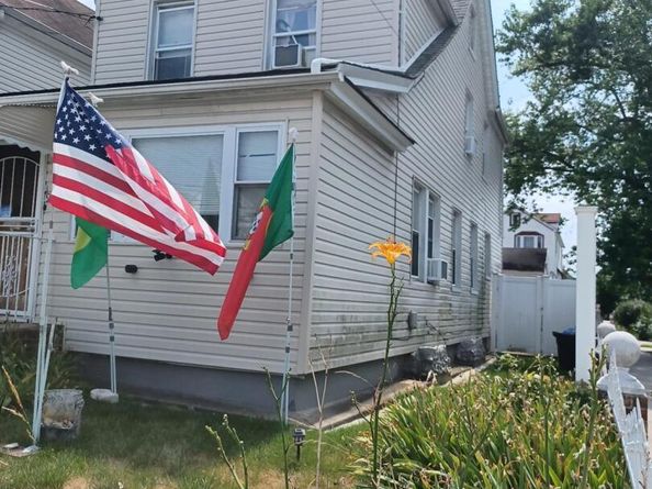 90-02 202nd Street, Hollis NY 11423