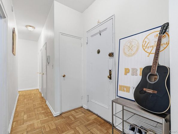 55 Knolls Crescent 1B, Bronx NY 10463