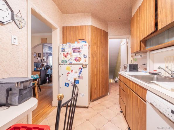 9530 67th Avenue, Rego Park NY 11374