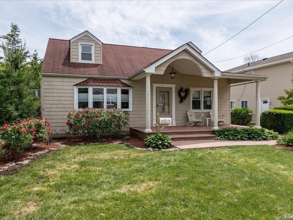 1670 Abby Road, Merrick NY 11566
