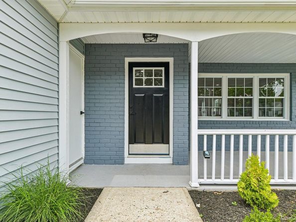 190 Canterbury Drive, Ridge NY 11961