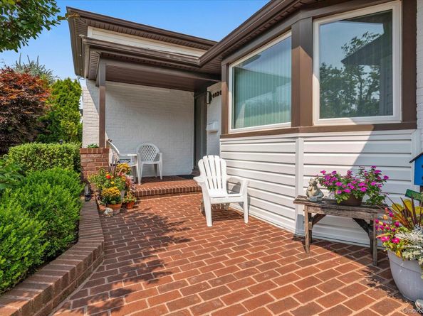 4020 Judith Lane, Oceanside NY 11572